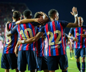Tân binh Raphinha rực sáng, Barca đánh tennis trên đất Mỹ