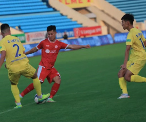 V-League 2022: Phía sau bình yên là sóng dữ