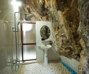 Khách sạn hang động bí ẩn ở Ninh Bình niêm yết giá 97 triệu/đêm, lãnh đạo Sở lên tiếng