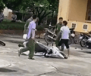 Chủ tịch thị trấn lần đầu nói về nguyên nhân và giây phút bị nam thanh niên chém