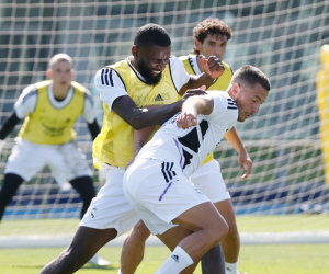 Rudiger vô tình triệt hạ Hazard trong buổi tập