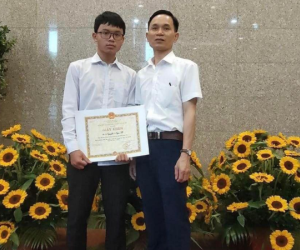 Chân dung Thủ khoa toàn quốc với điểm tuyệt đối 30/30: Không dùng điện thoại, là HS tiêu biểu thủ đô
