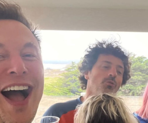 Elon Musk tung ảnh chứng minh vẫn thân thiết với đồng sáng lập Google, ngoại tình với vợ bạn chỉ là tin đồn?