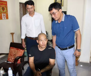Bắt giữ trùm giang hồ Trung 'cối'