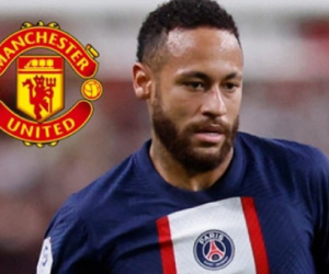 Neymar nằm trong danh sách rút gọn của Man United để thay Ronaldo