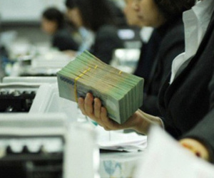 Ngân hàng dồn ập báo lãi vượt kế hoạch nửa đầu năm: 'Ông lớn' nào dẫn đầu?