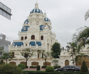 Cuộc đời chìm nổi của những đại gia sở hữu 'lâu đài' dát vàng
