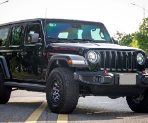 Chiếc Jeep Wrangler Rubicon 2020 chào bán hơn 3,3 tỷ tại Việt Nam
