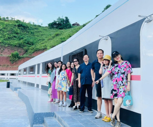 MC Hoài Anh 'hồi teen', hiếm hoi khoe chồng kín tiếng