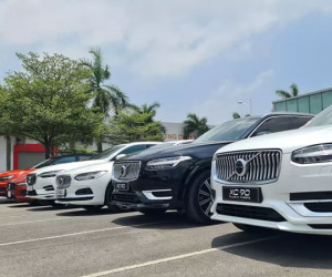 Vừa thoát đại dịch đổ tiền chơi hàng xa xỉ: Ô tô sang cháy hàng, xếp đơn chờ 6 tháng