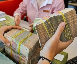 Từ 1/8, rút tiền gửi tiết kiệm trước hạn vẫn được hưởng lãi cao