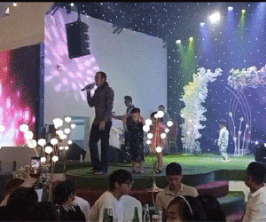 Xuất hiện Hoài Linh tiếp tục đi hát đám cưới, trình diễn nhạc phẩm khiến dân tình nhắc lại ồn ào từ thiện