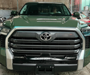 Toyota Tundra Limited 2022 'khủng long' hơn 4,5 tỷ đã về Việt Nam