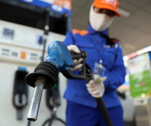 Giá xăng có thể giảm sâu về 23.000 đồng/lít nếu không trích quỹ bình ổn