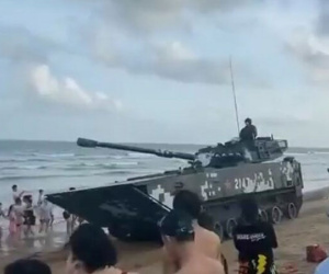 Video: Khí tài quân sự Trung Quốc tràn ngập ở tỉnh Phúc Kiến, nín thở chờ biến động từ Đài Loan