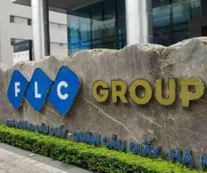 Khối nợ chục ngàn tỷ phình to, FLC 2 lần bị phong tỏa tài khoản