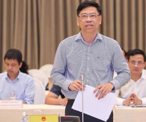 Giá cước vận tải tăng theo giá xăng dầu nhưng giảm có 'độ trễ'