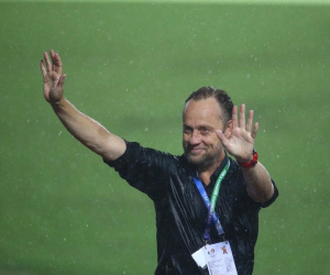 Tuyển Thái Lan đón liền 2 tin dữ: HLV Polking cạn cơ hội bảo vệ chức vô địch AFF Cup 2022?