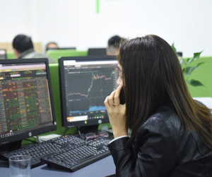 Tài khoản mở mới sụt giảm mạnh, chứng khoán đã qua giai đoạn tăng trưởng nóng?