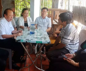 Giám đốc Bệnh viện Đa khoa Ninh Thuận viếng nữ sinh gặp nạn, xin lỗi gia đình