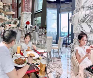 Choáng phòng ngủ ái nữ Đoàn Di Băng trong lâu đài 400 tỷ
