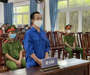 Vợ xin chồng cho cắn thử thuốc lắc để 'giải tỏa áp lực cuộc sống'