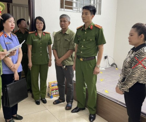 Làm giả chứng minh nhân dân để chiếm đoạt tiền ngân hàng