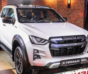Isuzu D-Max X-Terrain từ 771 triệu đồng tại Malaysia, 'xịn' hơn xe Việt Nam
