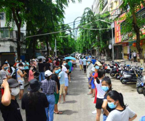 Trung Quốc bất ngờ phong tỏa thành phố du lịch vì Covid-19, 80.000 du khách mắc kẹt trên đảo