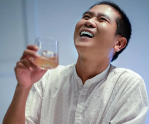 Ca khúc 'Dẫu có lỗi lầm' của Hồ Hoài Anh đang gây bão mạng xã hội, đã thu về hàng chục triệu lượt xem