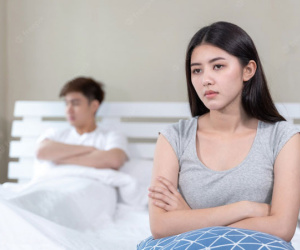 Chồng ngoại tình với vợ cũ