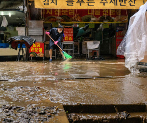 Thủ đô Hàn Quốc thiệt hại nặng nề vì mưa lũ kéo dài những ngày qua