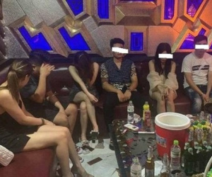 Bí ẩn dịch vụ ngầm trong quán karaoke Nhật Thủy