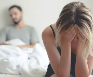 Chồng ngoại tình lấy cớ tử vi không hợp, đòi ly hôn gấp