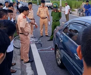 Thầy dạy bỏ ra ngoài uống nước, học viên tập lái tông chết bé 3 tuổi: Ai chịu trách nhiệm?