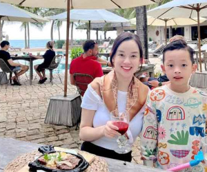 Khoe ảnh vi vu du lịch, giật mình gương mặt U35 của Ly Kute