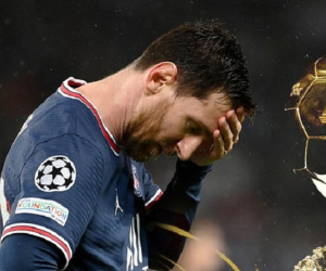 Lần đầu tiên kể từ năm 2005, Messi văng khỏi danh sách đề cử Quả bóng Vàng, nhưng Ronaldo thì có