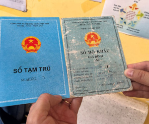 Người dân nên làm gì nếu bị thu hồi sổ hộ khẩu giấy?