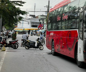Nguyên Trưởng phòng Cảnh sát môi trường tử vong sau va chạm xe khách