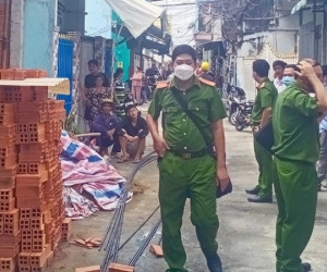 Người phụ nữ bị chém nguy kịch vì cự cãi khi ăn hủ tiếu