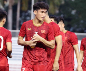CLB Hà Nội chiêu mộ trung vệ cao trên 1m8, 'hổ thêm cánh' trước lượt về V-League 2022