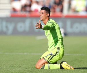 Bất chấp tất cả, Man United vẫn tuyên bố sẽ không để Cristiano Ronaldo ra đi