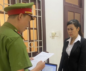 ‘Nữ quái’ lên Facebook làm giả sổ đỏ lừa đảo hàng trăm triệu đồng