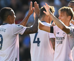 Odegaard, Jesus rực sáng đưa Arsenal lên đầu bảng