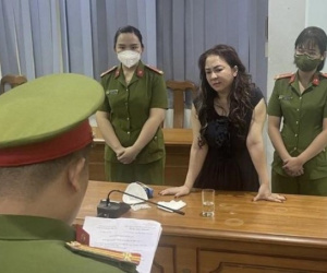 Làm rõ hành vi tiếp tay của ê kíp tham gia livestream bà Nguyễn Phương Hằng