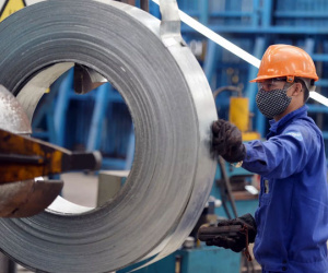 Giảm 15 lần liên tiếp, giá thép 'bốc hơi' 6 triệu đồng/tấn