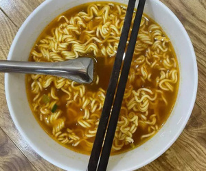 Cô gái tiết lộ cách sống ở thành phố chỉ với 1,5 triệu/tháng khiến dân tình tranh cãi dữ dội: 'Sống thế ai dám chơi cùng?'