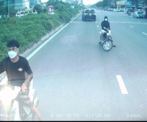 Hà Nội: Khởi tố, truy tìm nhóm côn đồ chặn ôtô, đe dọa đập phá tài sản trên đường Nguyễn Văn Huyên kéo dài