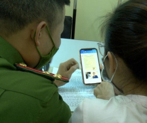Chiêu lừa cũ nhưng hiệu quả: Người phụ nữ ở Hà Nội bị công an 'dỏm' đe dọa, chiếm đoạt 2 tỷ đồng