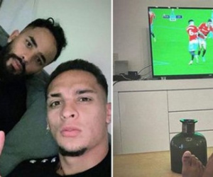 Tiền đạo Ajax nộp đơn xin đến MU